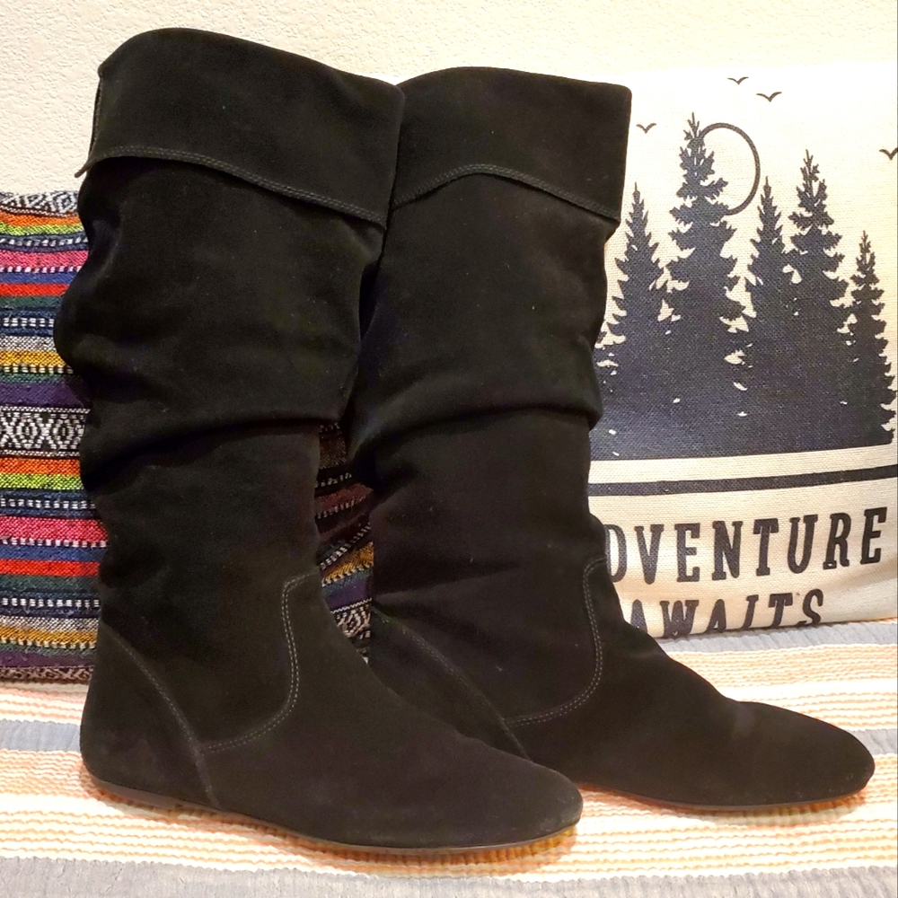 Gianni Bini black suede below the knee boots